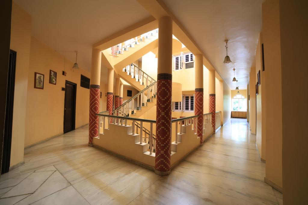 Hotel Maganji'S เมาท์อาบู ภายนอก รูปภาพ