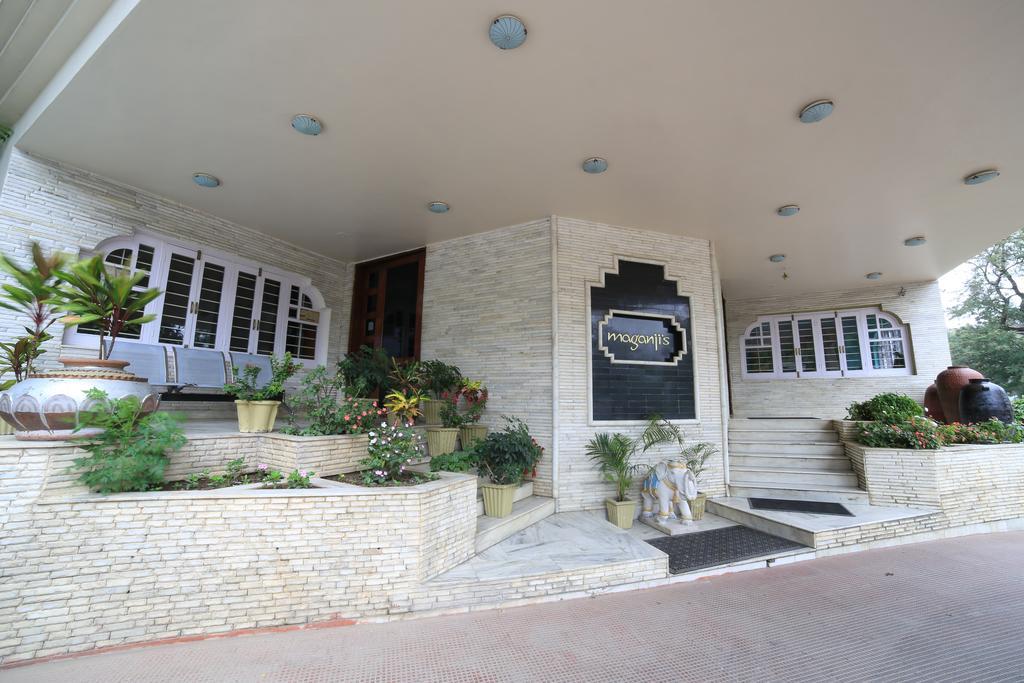 Hotel Maganji'S เมาท์อาบู ภายนอก รูปภาพ